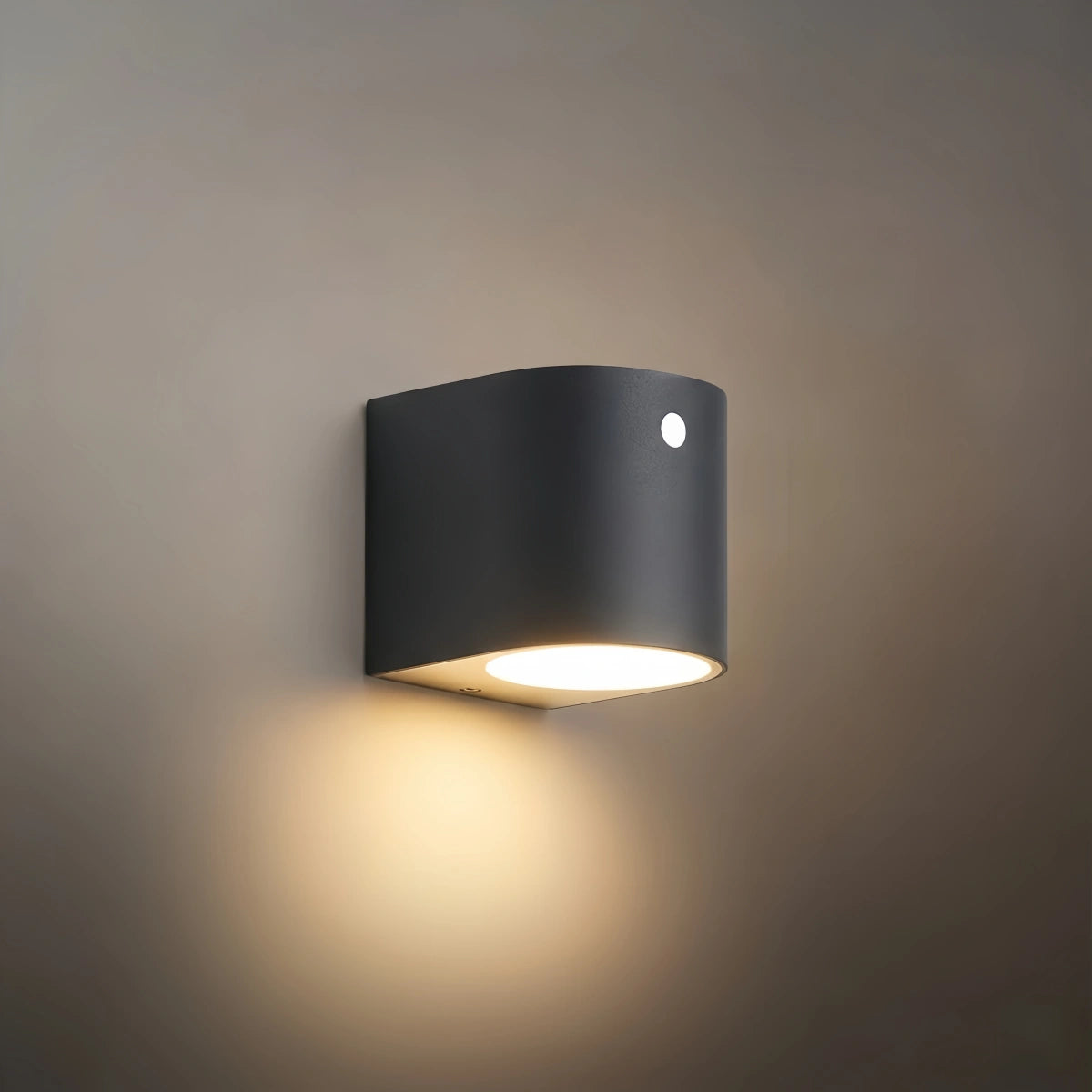 Minimalist_Square_Outdoor_Wall_Lamp